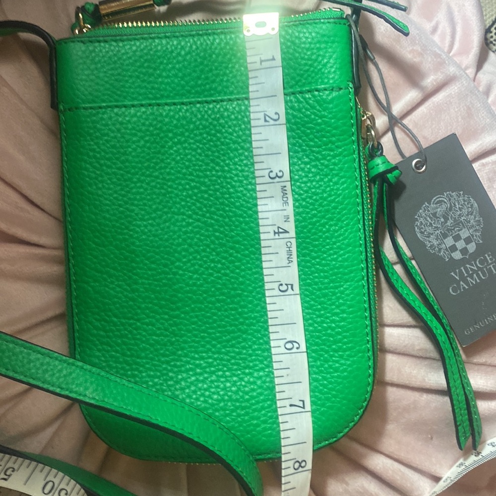 🎀 NEW Vince Camuto Vibrant Green Crossbody Bag Kenzy nwt Pebbled leather - Picture 5 of 6